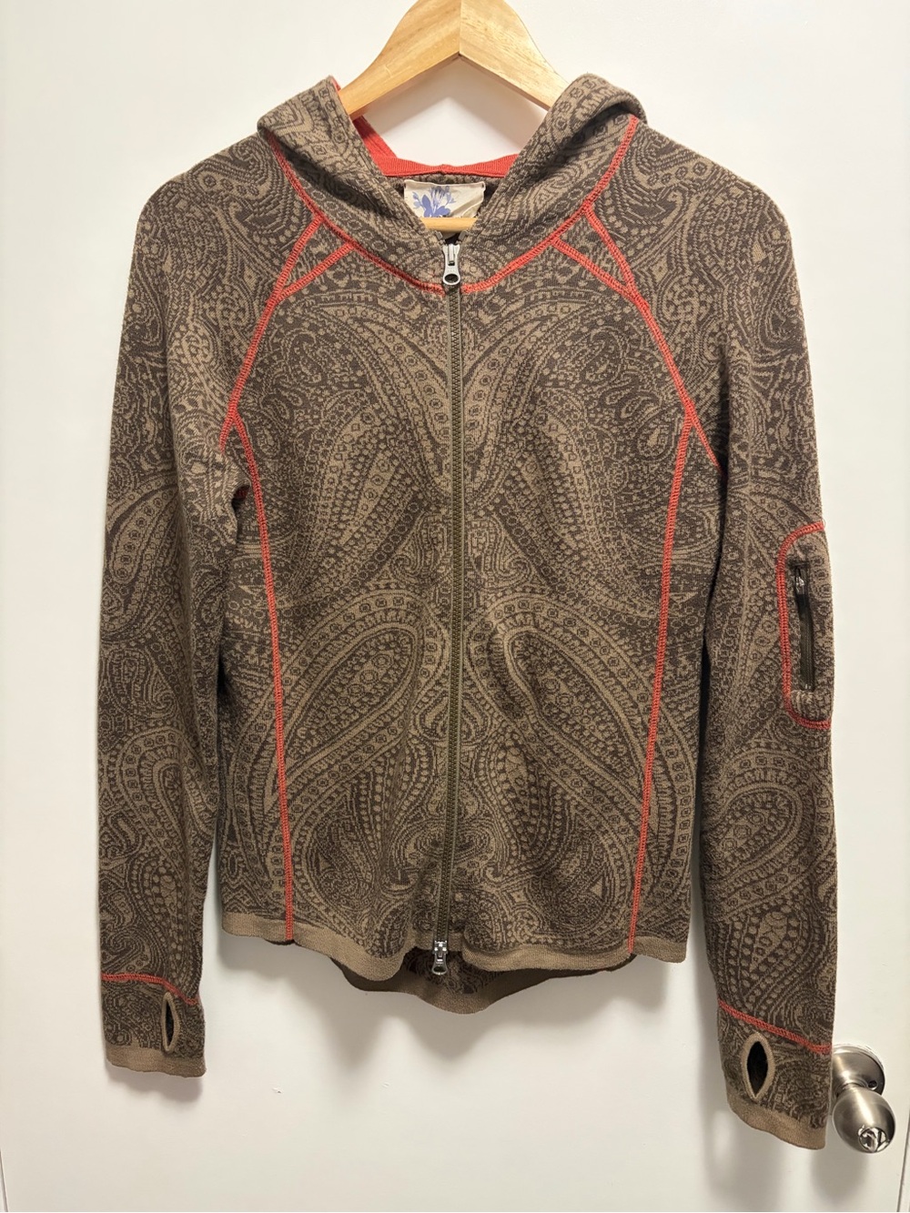 Title Nine Full-Zip Performance Knit Hoodie Brown Paisley with Coral Size Medium